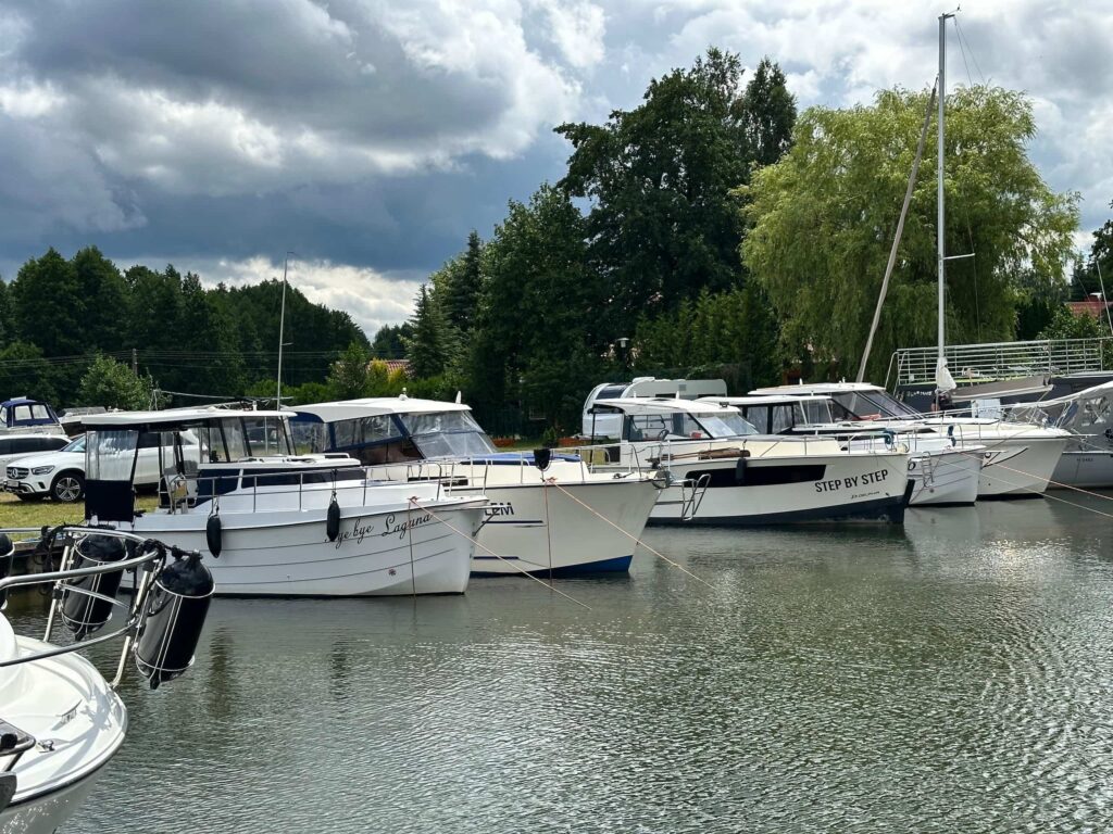 Kostenvergleich: Budget vs. Premium Hausboote