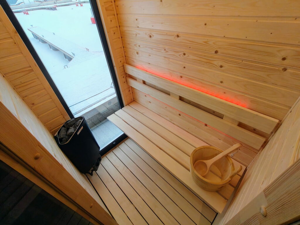 Wellness auf dem Wasser - sauna modernen Hausbooten