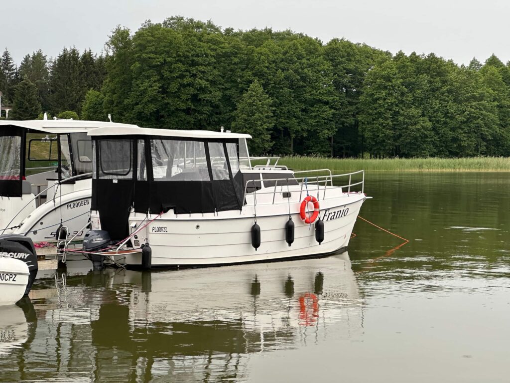 Was tun bei schlechtem Wetter? Hausbooturlaub