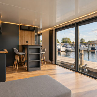 floating house
